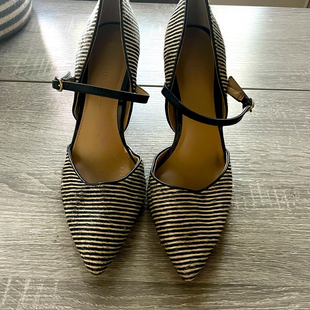 Banana Republic Black & White striped Heels